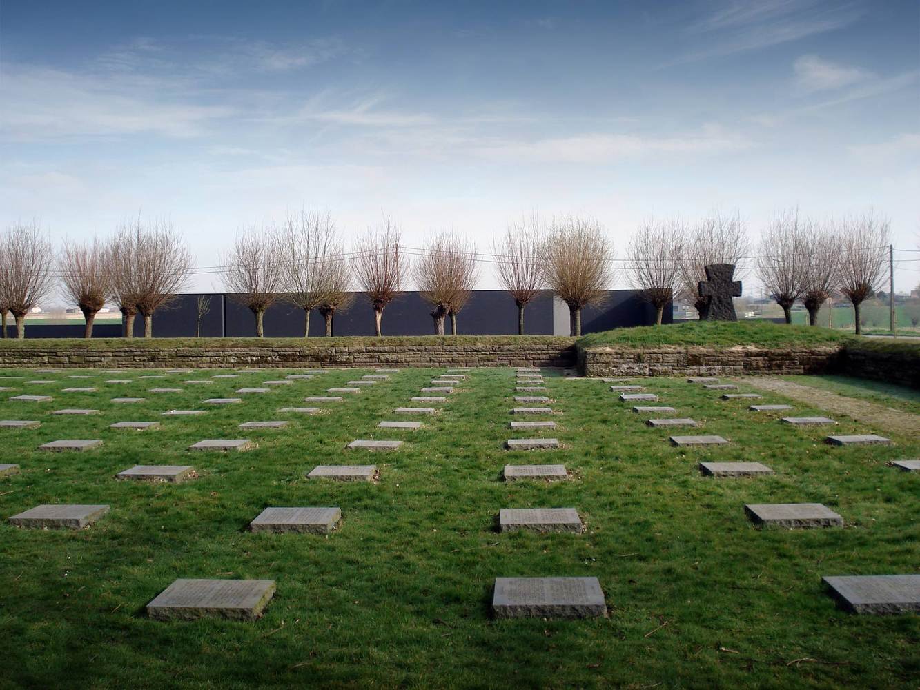 Deutscher Soldatenfriedhof Langemark  Govaert-Vanhoutte Arch