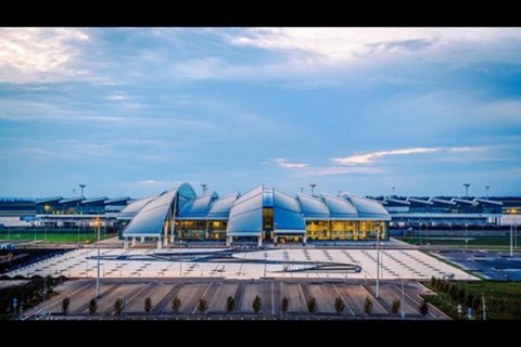 “十二建筑事务所”完成世界杯机场