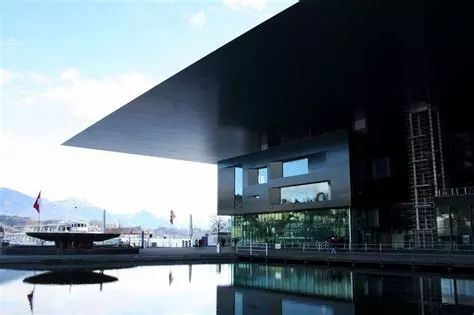 瑞士琉森文化和会议中心音乐厅