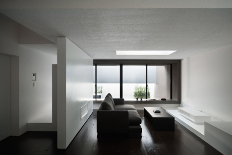 ɽǽgable house by Kouichi Kimura Architects