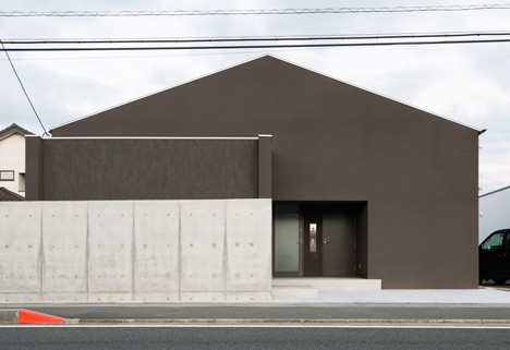 ɽǽgable house by Kouichi Kimura Architects