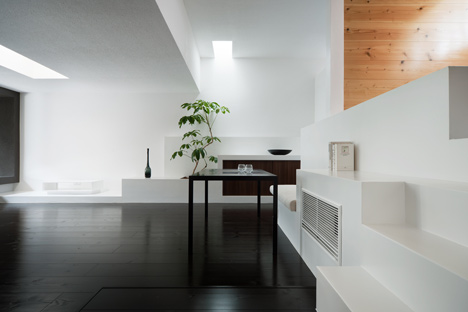 ɽǽgable house by Kouichi Kimura Architects