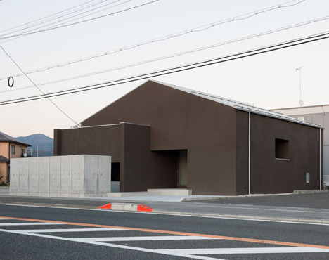 ɽǽgable house by Kouichi Kimura Architects