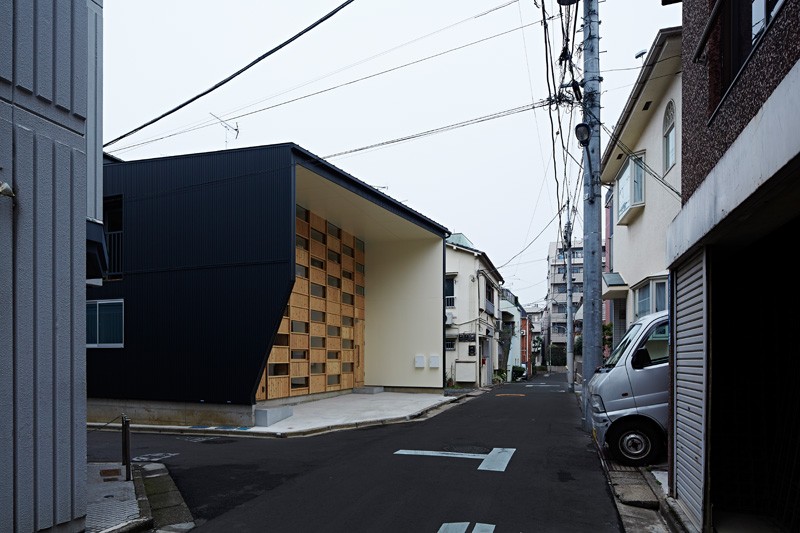 ݡ Checkered House by Takeshi Shikauchi Architec