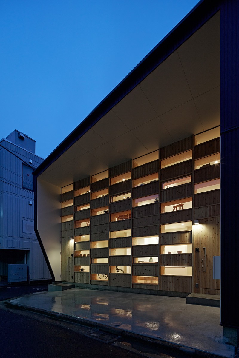 ݡ Checkered House by Takeshi Shikauchi Architec