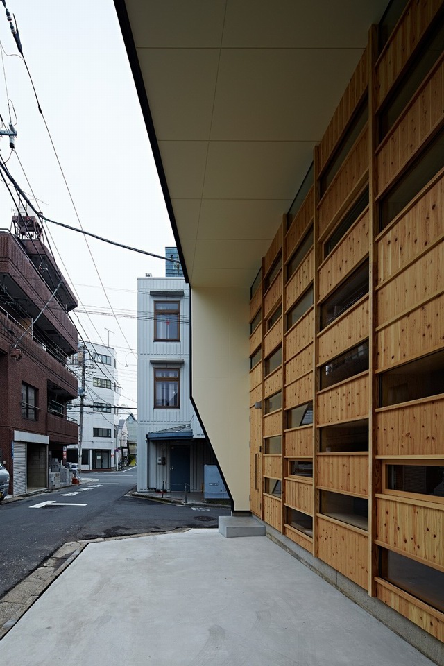 ݡ Checkered House by Takeshi Shikauchi Architec