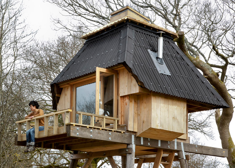 ӢؿһҵС writer’s hut on stilts in