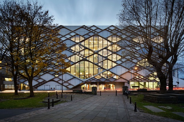 лƶ´ѧʯ¥ The Diamond in  The University of Sheff