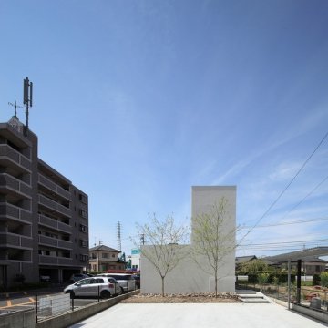 ձ֪ؿռסլ House in Yamanote by Katsutoshi S