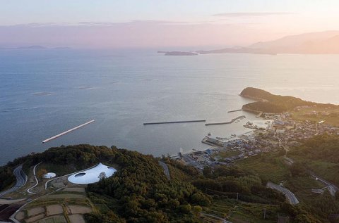 ξĿռ䡪ᵺ Teshima Art Museum by  Ry