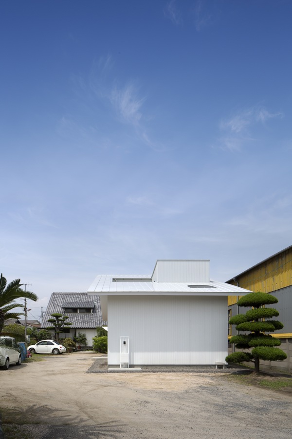 ձɽһͥԺסլ House in kudamatsu by  containe