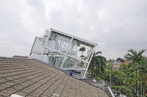 ھӵסլ żӴP House by Budi Pradono Architects