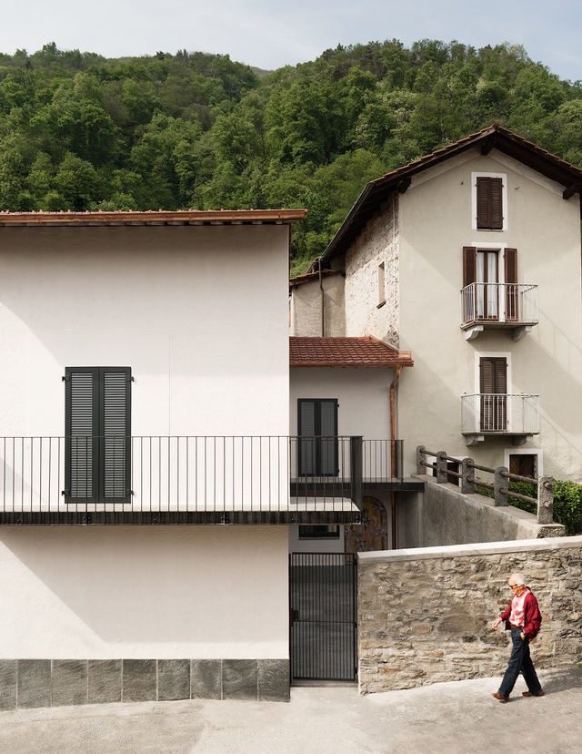 Desgrazסլ  Casa Desgraz by studio inches architettura