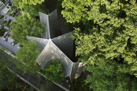 ɽɭС  Sayama Forest Chapel by Hiroshi Nakamura �