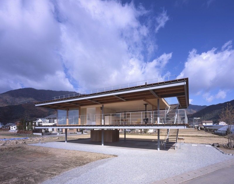 Dominoסլ Domino House in Rice Paddy by TEZUKA ARCHITEC